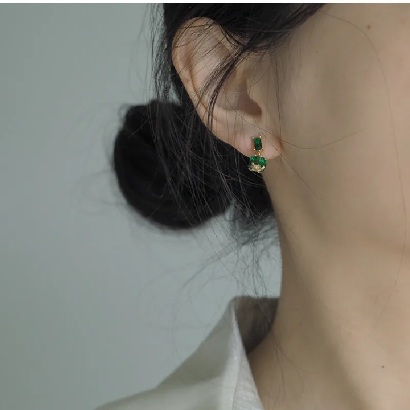 Handmade Four-Sided Green Zircon Ear Clips Without Pierced Earrings Ear Bone Clip Fashion Female Jewelry
Handmade Four-Sided Green Zircon Ear Clips Without Pierced Earrings Ear Bone Clip Fashion Female Jewelry