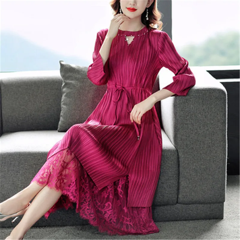 Miyake Pleated Dress Women 2021 Early Autumn New Fashion Round Neck Three-quarter Sleeves Mid-length Dress Women's Clothing
Miyake Pleated Dress Women 2021 Early Autumn New Fashion Round Neck Three-quarter Sleeves Mid-length Dress Women's Clothing