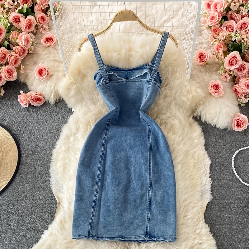 New arrival autumn short denim jacket+sleeveless spaghetti strap slim denim dress women two piece sets
New arrival autumn short denim jacket+sleeveless spaghetti strap slim denim dress women two piece sets