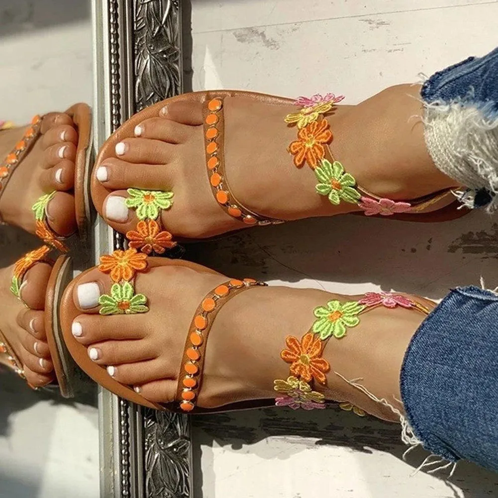 Flat with Back Strap Slip-On Floral Flower Leisure Casual 2021 New big size 43 Hot Sale Woman shoes Gladiator Sandals 
Flat with Back Strap Slip-On Floral Flower Leisure Casual 2021 New big size 43 Hot Sale Woman shoes Gladiator Sandals