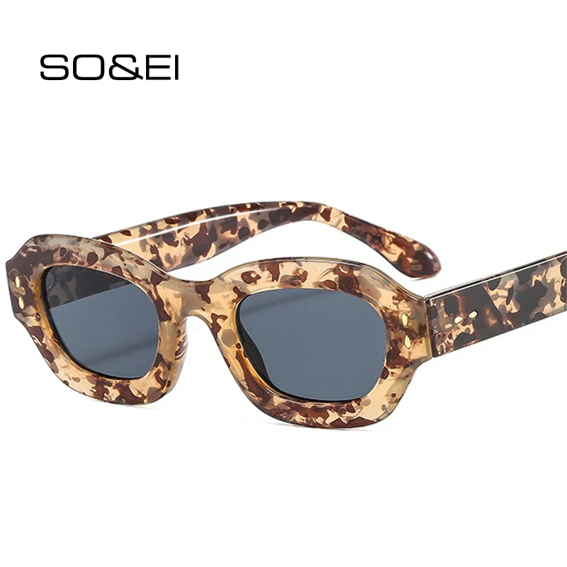 SO&EI Ins Popular Fashion Polygon Square Women Sunglasses Shades UV400 Retro Rivets Decor Men Trending Blue Green Sun Glasses 
SO&EI Ins Popular Fashion Polygon Square Women Sunglasses Shades UV400 Retro Rivets Decor Men Trending Blue Green Sun Glasses