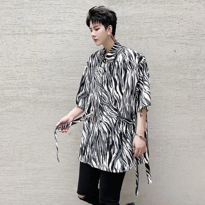 IEFB 2021 Summer Men's Short Sleeve Oversized Half Sleeve Shirt Lapel Ribbon Design Striped Print Loose Causal Tops New 9Y7527
IEFB 2021 Summer Men's Short Sleeve Oversized Half Sleeve Shirt Lapel Ribbon Design Striped Print Loose Causal Tops New 9Y7527