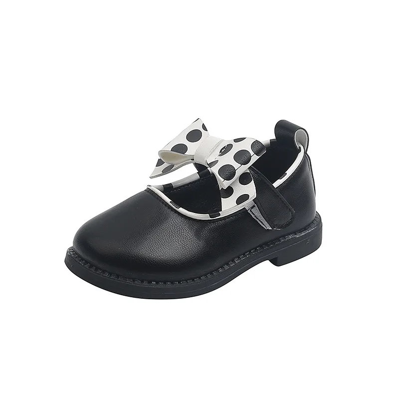 Autumn 2021 new Korean version of polka dot bow small children baby shoes girls princess shoes single shoes
Autumn 2021 new Korean version of polka dot bow small children baby shoes girls princess shoes single shoes
