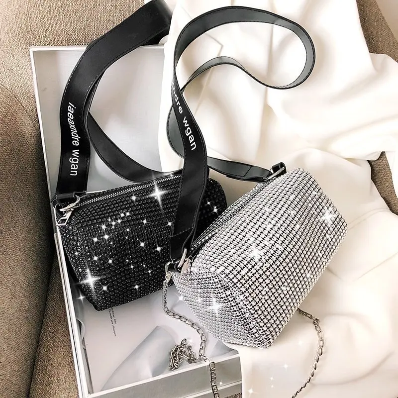 Diamonds Evening Handbags For Women 2021 New Korean Luxury Designer Shiny Rhinestone Small Clutch Purse Ladies Sac Femme Fashion
Diamonds Evening Handbags For Women 2021 New Korean Luxury Designer Shiny Rhinestone Small Clutch Purse Ladies Sac Femme Fashion