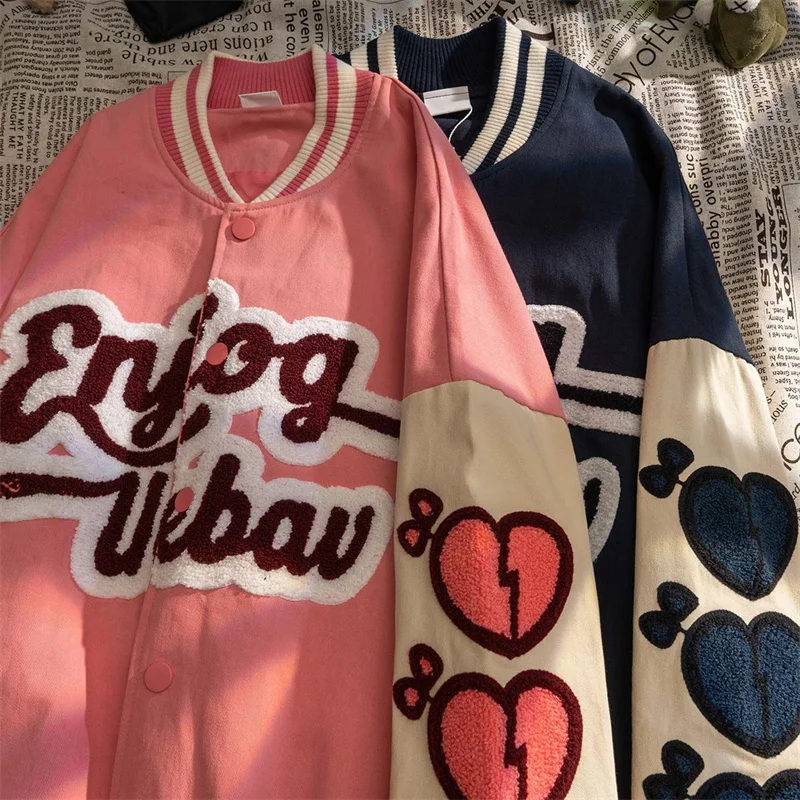 Harajuku Casual Plus Velvet Jacket Thick Autumn And Winter Love Embroidery Baseball Uniform Female Unisex Fashion Brand Jacket
Harajuku Casual Plus Velvet Jacket Thick Autumn And Winter Love Embroidery Baseball Uniform Female Unisex Fashion Brand Jacket