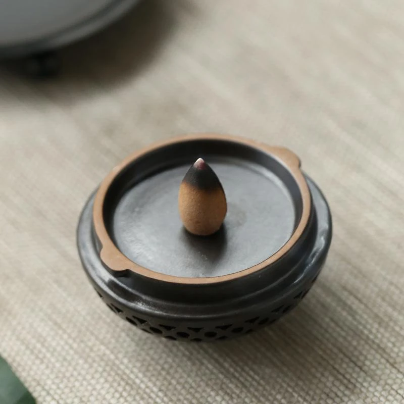 Iron Frame Hanging Ball Incense Burner Home Indoor for Buddha Tea Ceremony Aromatherapy Burner Ornaments
Iron Frame Hanging Ball Incense Burner Home Indoor for Buddha Tea Ceremony Aromatherapy Burner Ornaments