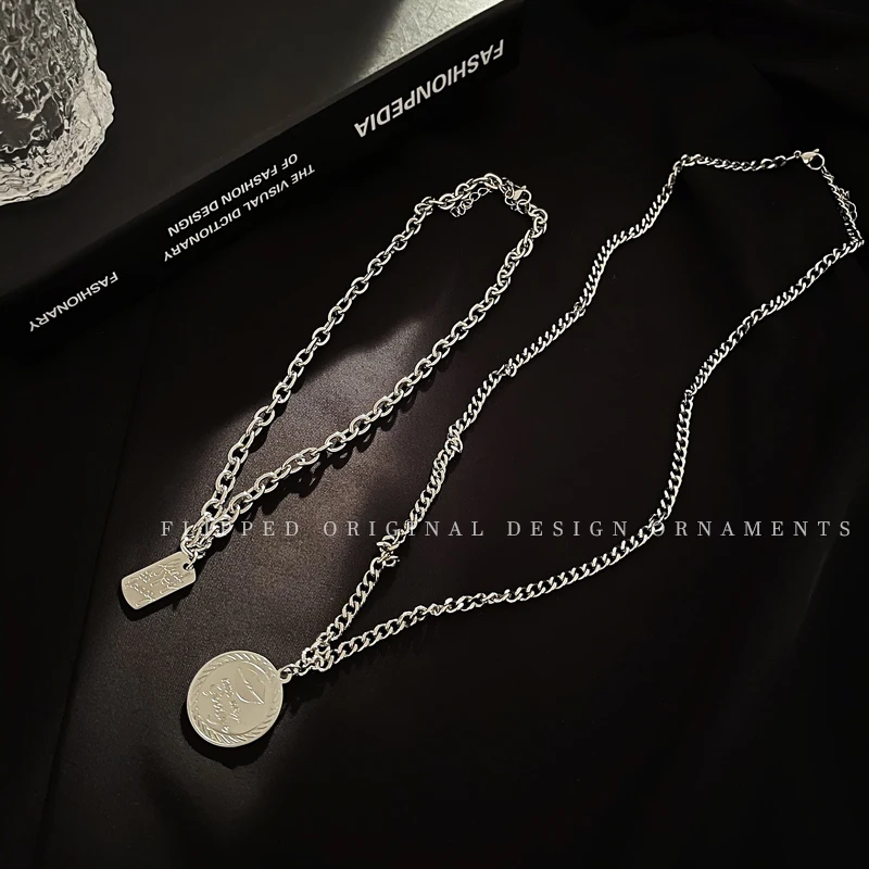 Titanium Steel No Fading Double-Layer Letter round Necklace for Women Trendy Hip Hop Cool Street Twin Sweater Chunky Chain
Titanium Steel No Fading Double-Layer Letter round Necklace for Women Trendy Hip Hop Cool Street Twin Sweater Chunky Chain