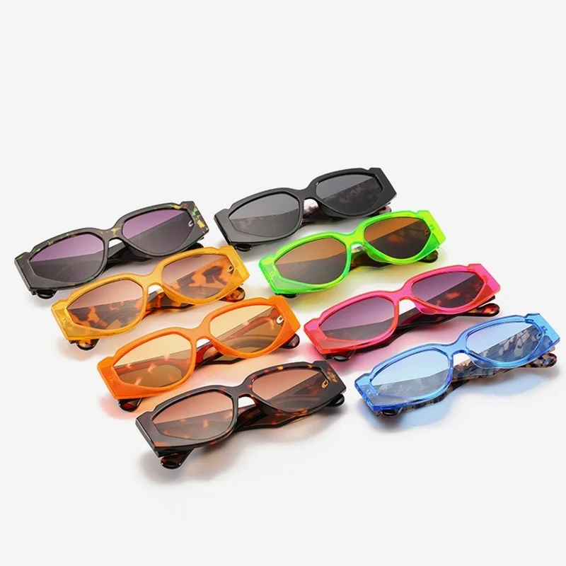 Brand Designer Star Candy Pink Sunglasses Women Retro Green Glasses for men Trendy Retro Square Sun Glasses New Shades Oculos
Brand Designer Star Candy Pink Sunglasses Women Retro Green Glasses for men Trendy Retro Square Sun Glasses New Shades Oculos