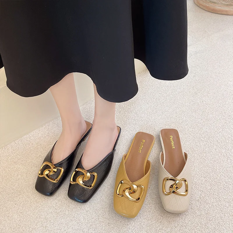 Shoes Women Rivet Cover Toe Slippers Flat Slides Low Pantofle Fashion Loafers Soft 2021 Summer Luxury Metal Decoration Bonded L
Shoes Women Rivet Cover Toe Slippers Flat Slides Low Pantofle Fashion Loafers Soft 2021 Summer Luxury Metal Decoration Bonded L