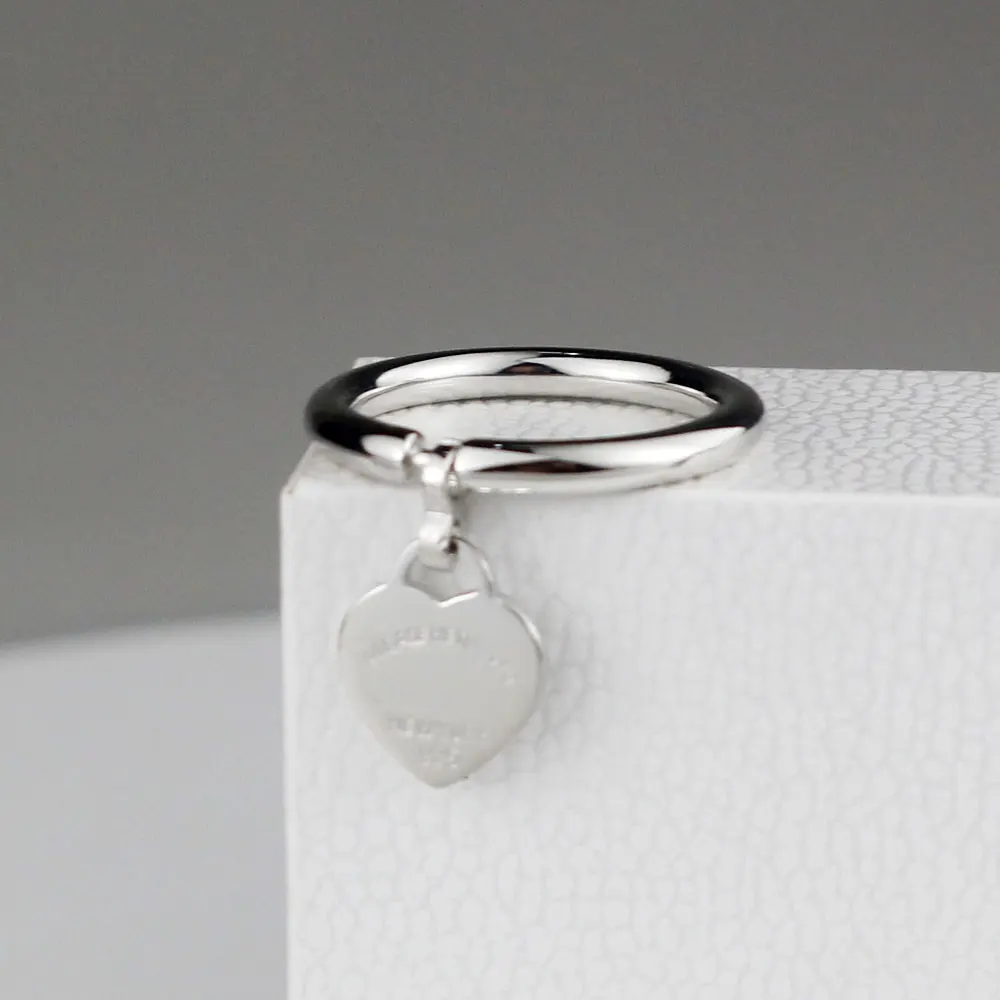 KT Real925 Rings 1:1 LOGO High Quality Classic Heart Tag Rings TIF Luxury Jewelry Brand Woman 2021 New Hot Sale Free Shipping
KT Real925 Rings 1:1 LOGO High Quality Classic Heart Tag Rings TIF Luxury Jewelry Brand Woman 2021 New Hot Sale Free Shipping