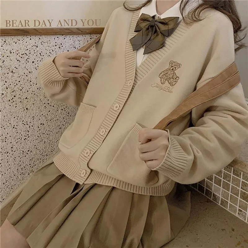Anbenser Cardigan Women Solid Oversize Harajuku Loose Sweaters Student Preppy Sweet Girl Cute Knitwear New All-match Soft Basic
Anbenser Cardigan Women Solid Oversize Harajuku Loose Sweaters Student Preppy Sweet Girl Cute Knitwear New All-match Soft Basic