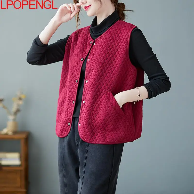 Vintage Women Vest 2022 Early Spring Cotton Covered Button Vests Women's Sleeveless Jacket Coats Mother Vest V-neck Outwear Tops
Vintage Women Vest 2022 Early Spring Cotton Covered Button Vests Women's Sleeveless Jacket Coats Mother Vest V-neck Outwear Tops