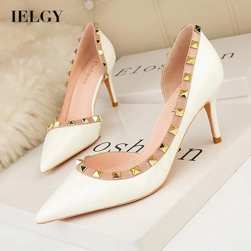 IELGY Korean fashion rivet high-heeled shoes are thin and pointed side hollow female
IELGY Korean fashion rivet high-heeled shoes are thin and pointed side hollow female