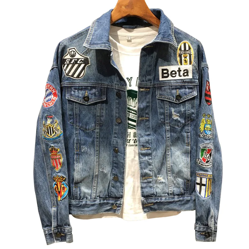 Frayed Hole Denim Jacket For Men 2021 Fashion Casual Embroidery Badge Outwear Vintage Coat Spring and Autumn Loose Outerwear
Frayed Hole Denim Jacket For Men 2021 Fashion Casual Embroidery Badge Outwear Vintage Coat Spring and Autumn Loose Outerwear