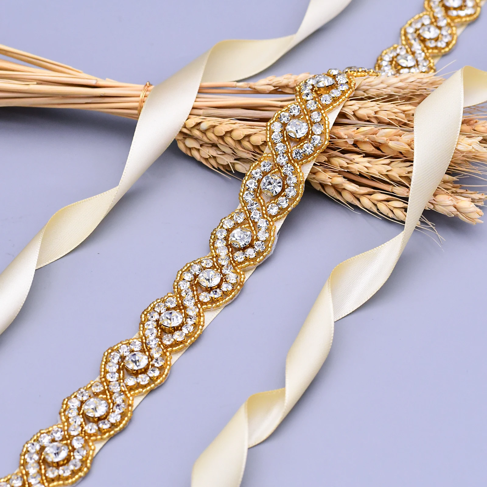 S28-G Gold Bridal Dress Accessories Wedding Belts Rhinestone Belts for Women Prom Evening Dresses Sash for Ladies Holiday Gift
S28-G Gold Bridal Dress Accessories Wedding Belts Rhinestone Belts for Women Prom Evening Dresses Sash for Ladies Holiday Gift