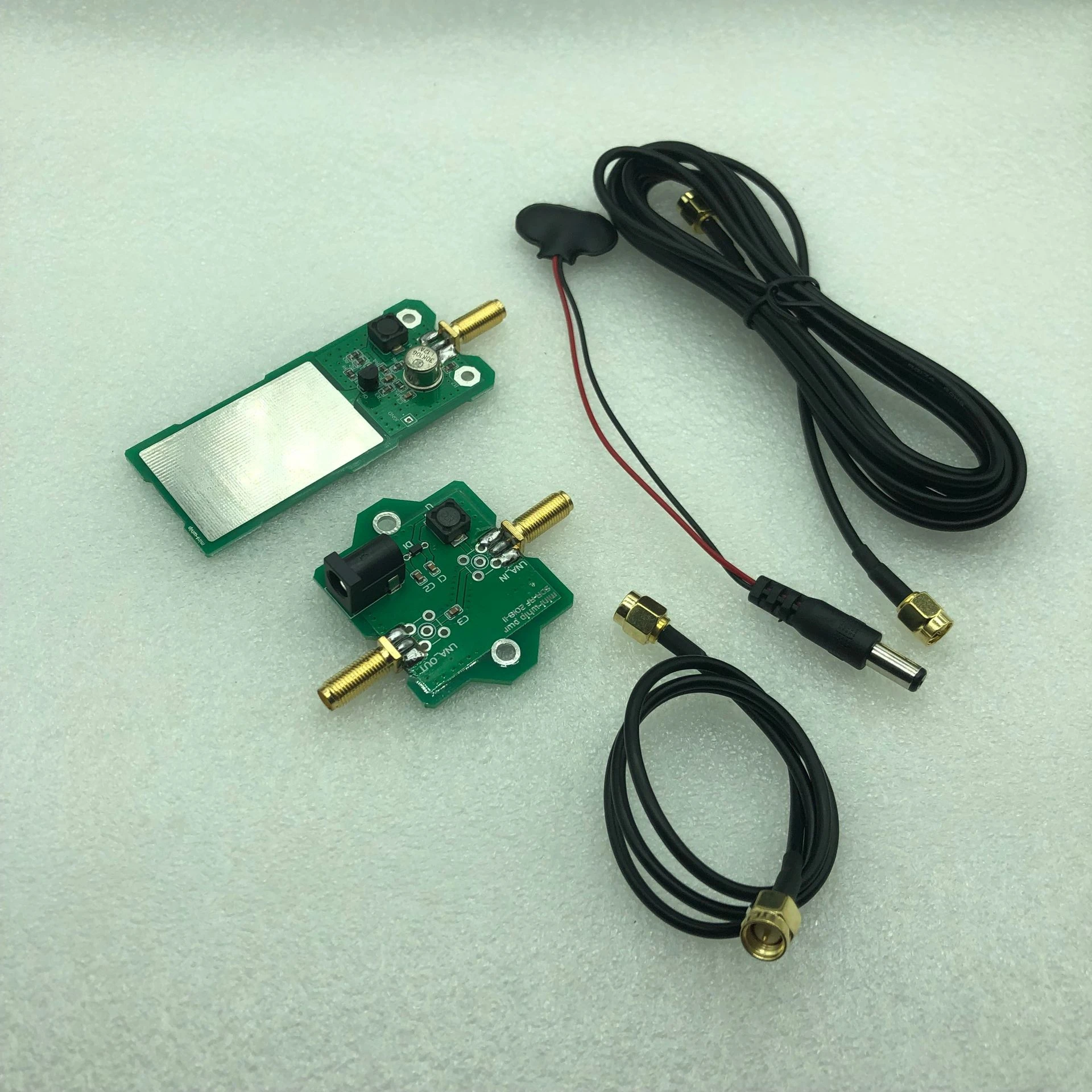 Mini-Whip Medium-wave Short-wave SDR Antenna RTL-SDR Receiver Antenna Short-wave Active Antenna
Mini-Whip Medium-wave Short-wave SDR Antenna RTL-SDR Receiver Antenna Short-wave Active Antenna