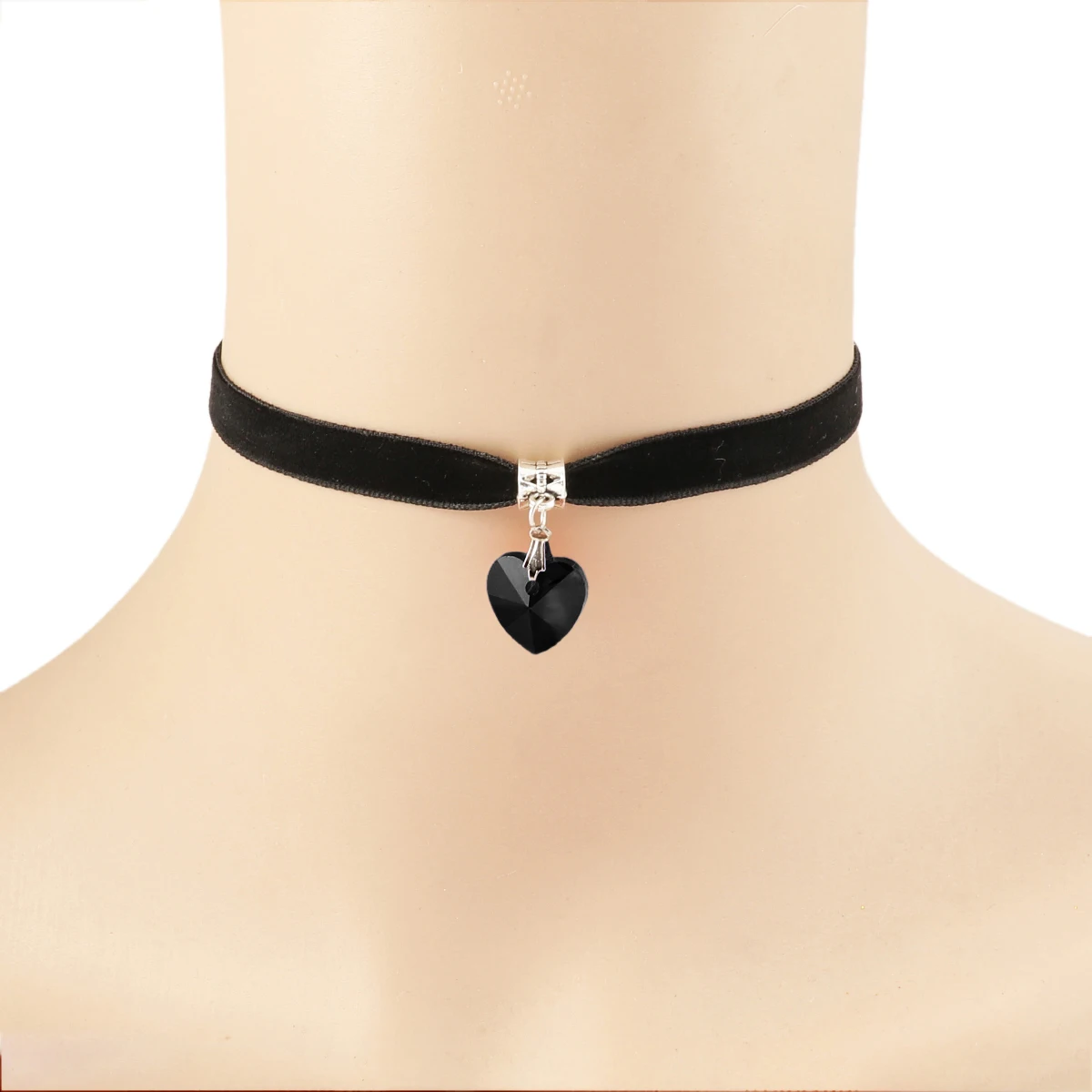 Velvet Ribbon Love Choker Necklace for Women Gothic Handmade Charm Heart Pendant Gothic Neck Chain Collares
Velvet Ribbon Love Choker Necklace for Women Gothic Handmade Charm Heart Pendant Gothic Neck Chain Collares