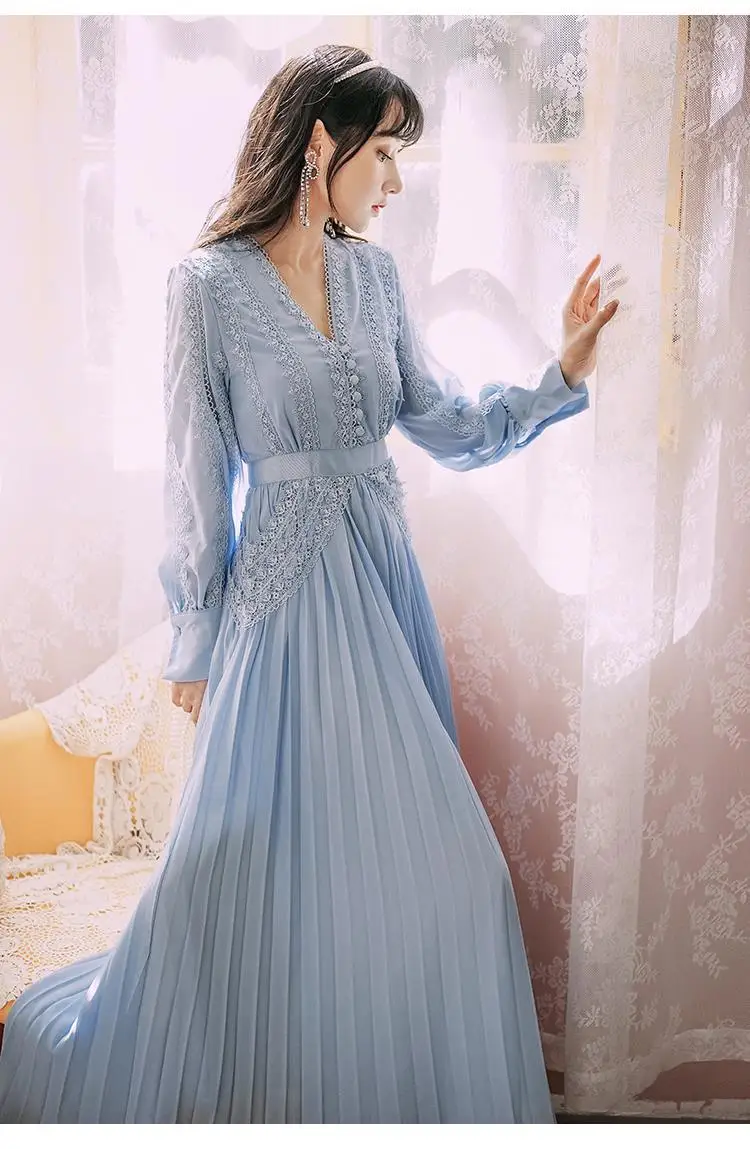 Sexy Dress for Women Spring New V-neck Slimming Lace Stitching Dress Chiffon Pleated Fairy Lady's Temperament Midi Dress
Sexy Dress for Women Spring New V-neck Slimming Lace Stitching Dress Chiffon Pleated Fairy Lady's Temperament Midi Dress