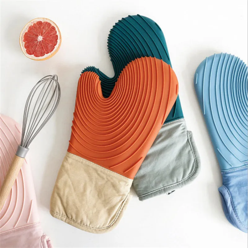 Nordic simple thick silicone heat-proof gloves, microwave oven, heat-insulating baking gloves, kitchen supplies
Nordic simple thick silicone heat-proof gloves, microwave oven, heat-insulating baking gloves, kitchen supplies