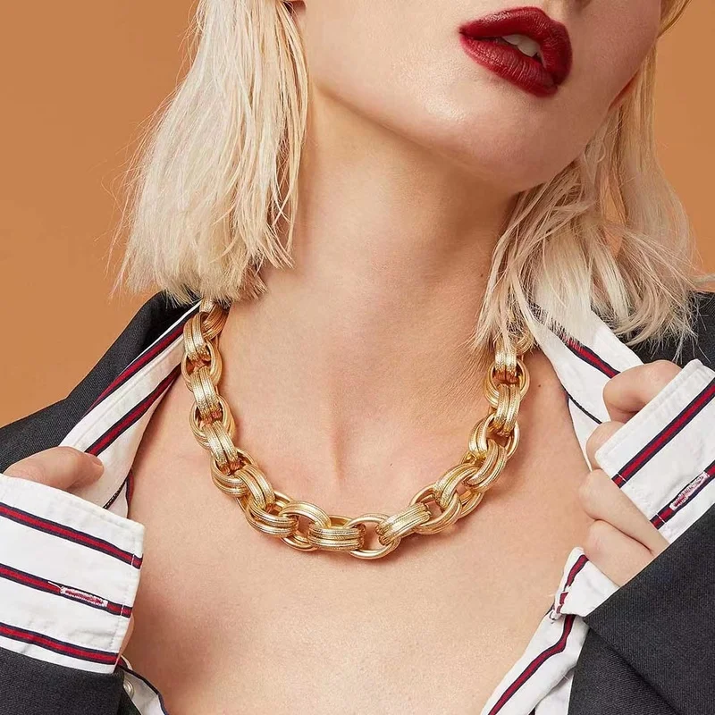 Women's Neck Chain Twisted Chain Jewelry for Women 2021 Trendy Version of All-match for Men and Women Stainless Steel Necklace
Women's Neck Chain Twisted Chain Jewelry for Women 2021 Trendy Version of All-match for Men and Women Stainless Steel Necklace
