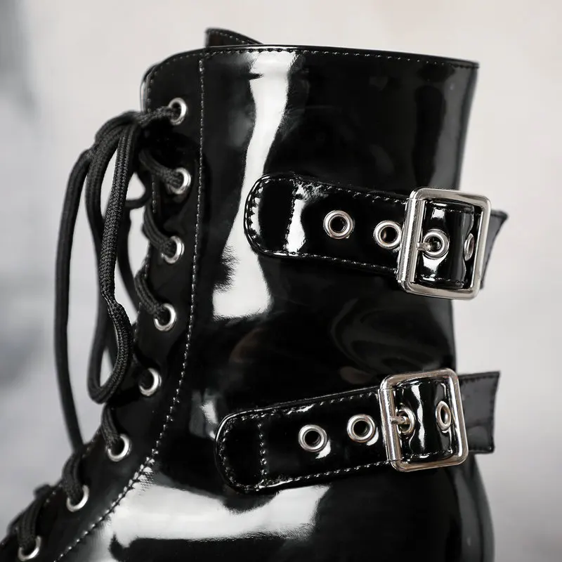 Platform Women Boots Patent Leather Thick High Heel Ankle Boots Lace Up Fashion Zipper Boots Autumn Winter Shoes Ladies 2021
Platform Women Boots Patent Leather Thick High Heel Ankle Boots Lace Up Fashion Zipper Boots Autumn Winter Shoes Ladies 2021
