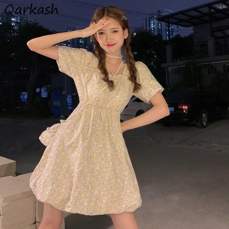 Dress Women Casual A-line Retro Floral Shirring Summer Korea Style Cute Short Puff Sleeve Trendy Club Square Collar Slim Vestido
Dress Women Casual A-line Retro Floral Shirring Summer Korea Style Cute Short Puff Sleeve Trendy Club Square Collar Slim Vestido