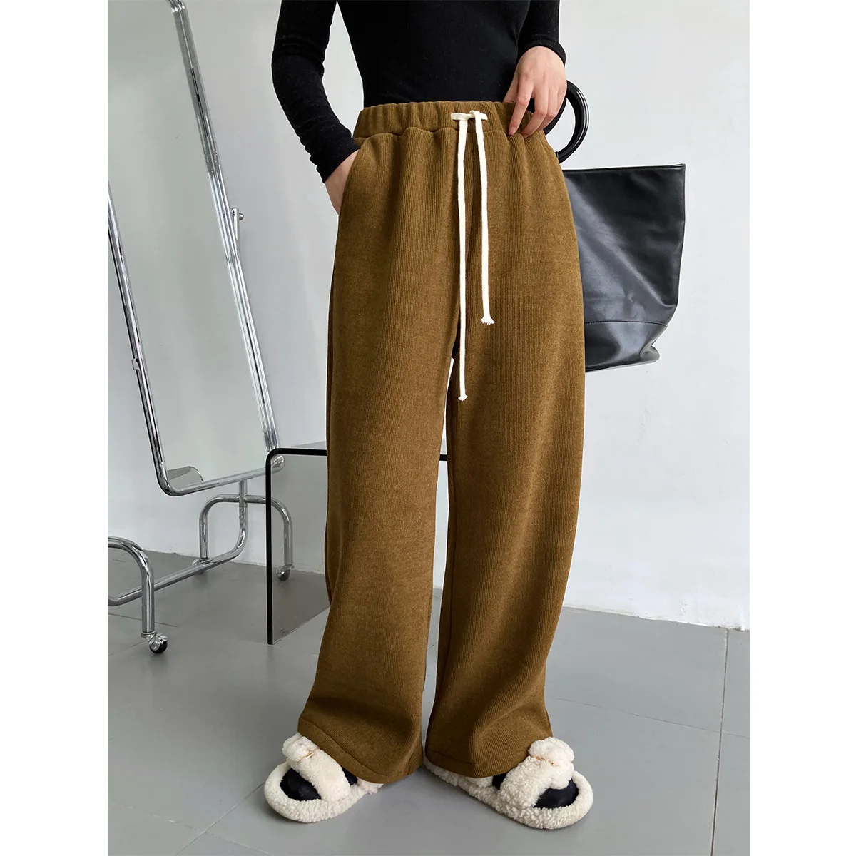 Womens Loose Fit Trousers Pants Casual Solid Color High-Waisted Drawstring Wide Leg Pants
Womens Loose Fit Trousers Pants Casual Solid Color High-Waisted Drawstring Wide Leg Pants