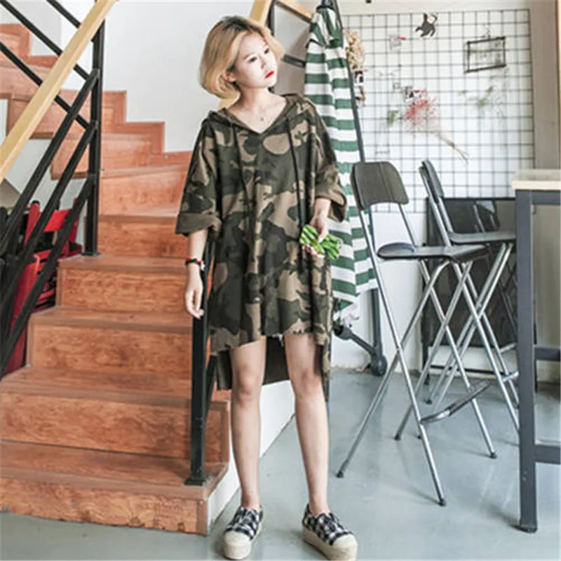 Plus Size Women Camouflage Print Long T shirt Summer Tops 2020 Streetwear Cool Short Sleeve Loose Casual Hooded Tee Shirt Femme
Plus Size Women Camouflage Print Long T shirt Summer Tops 2020 Streetwear Cool Short Sleeve Loose Casual Hooded Tee Shirt Femme