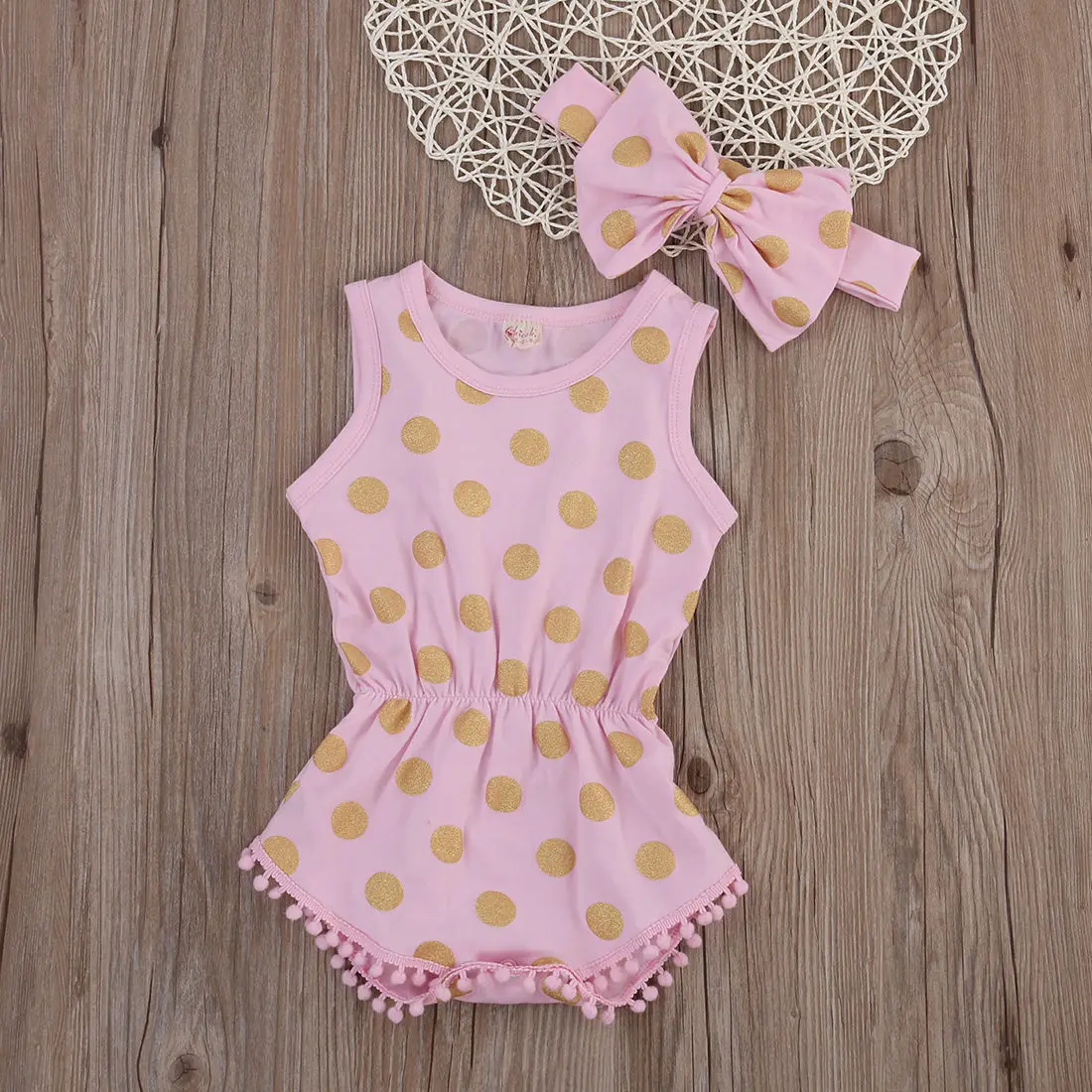 AA 2PCS NEW Fashion Baby Girl Clothes Gold Dots Romper Jumpsuit One-pieces Outfits Set
AA 2PCS NEW Fashion Baby Girl Clothes Gold Dots Romper Jumpsuit One-pieces Outfits Set