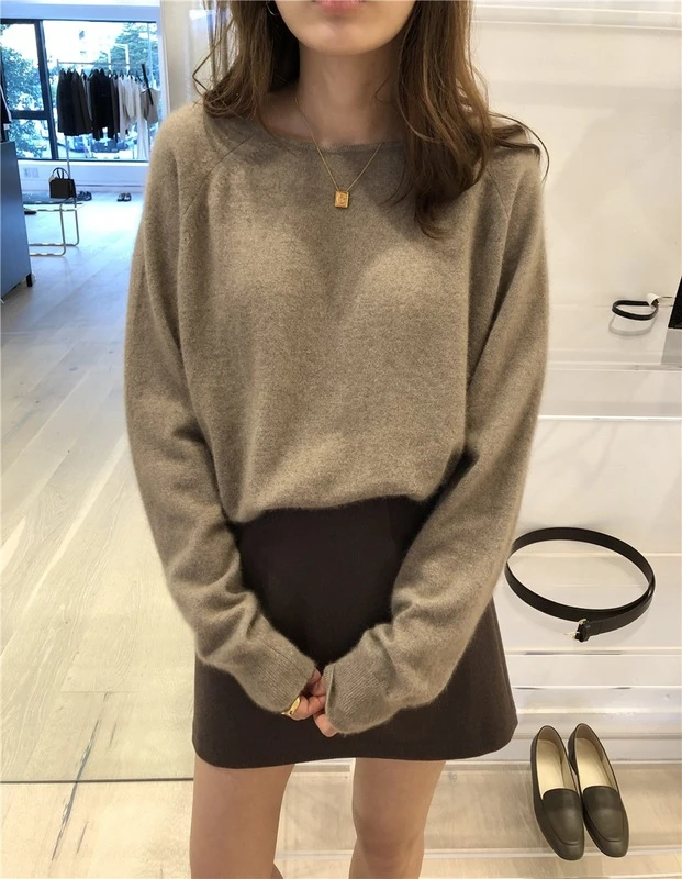 2020 Autumn Woolen Sweater Women Fashion Cashmere Round Neck Sweater Loose 100% Wool Sweater Batwing Sleeve Plus Size Pullover
2020 Autumn Woolen Sweater Women Fashion Cashmere Round Neck Sweater Loose 100% Wool Sweater Batwing Sleeve Plus Size Pullover