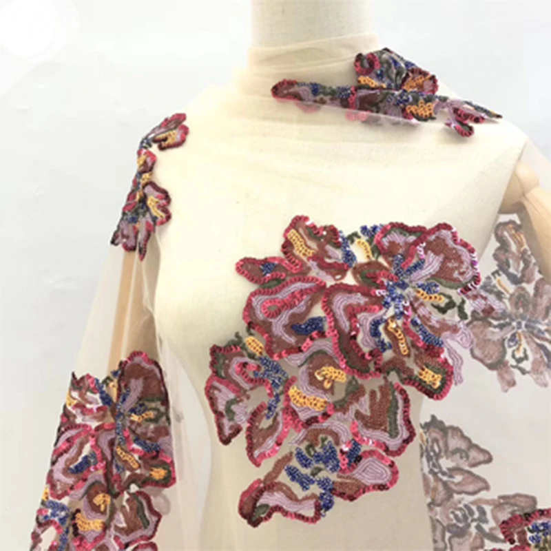 African Lace Fabric 2020 High Quality Nigerian Flower Embroidery Soft Tulle Lace Fabrics Sequins Design For Women Dress Daily
African Lace Fabric 2020 High Quality Nigerian Flower Embroidery Soft Tulle Lace Fabrics Sequins Design For Women Dress Daily