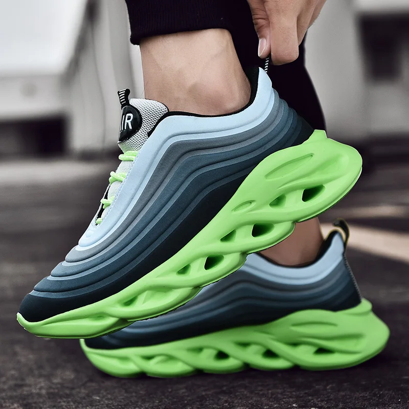 Men's Fashion Sneakers Rubber Damping Soft Bottom Non-slip Running Shoes Comfortable Breathable Personality Leisure Shoes
Men's Fashion Sneakers Rubber Damping Soft Bottom Non-slip Running Shoes Comfortable Breathable Personality Leisure Shoes