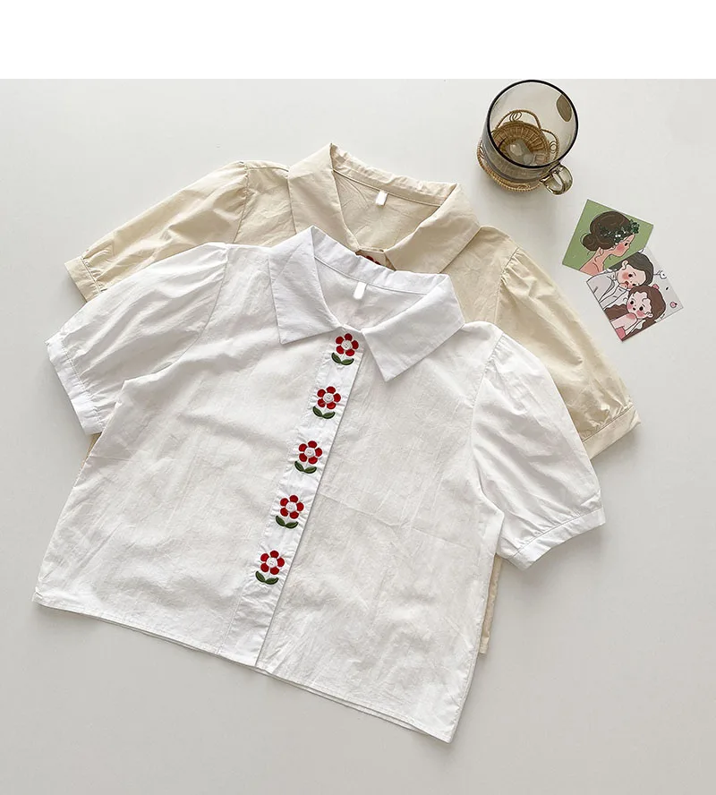 Summer new Korean style French puff sleeve loose flower embroidered cardigan shirt
Summer new Korean style French puff sleeve loose flower embroidered cardigan shirt