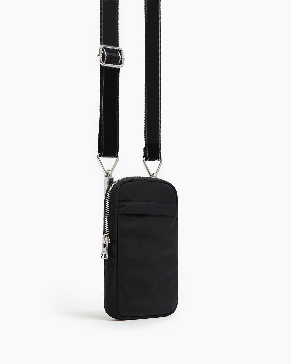 Fashion ladies shoulder messenger mobile phone bag solid color nylon waterproof with card slot single shoulder bag small bag ins
Fashion ladies shoulder messenger mobile phone bag solid color nylon waterproof with card slot single shoulder bag small bag ins