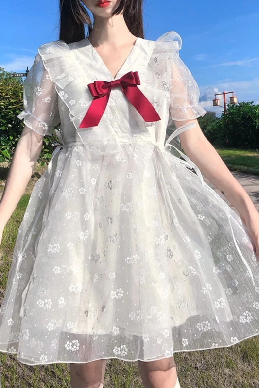 Summer Japanese Immortal Air Mesh Sweet Floral Waist Hugging Slimming Full Body Dress Fairy 2020 New Summer lolita dress
Summer Japanese Immortal Air Mesh Sweet Floral Waist Hugging Slimming Full Body Dress Fairy 2020 New Summer lolita dress