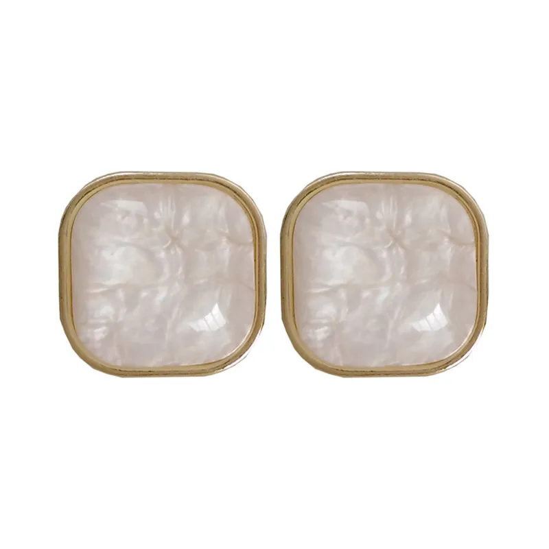 Fashion Contracted square resin stud earrings Metal geometry popular gold stud earrings Hyperbole Resin earrings women jewelry
Fashion Contracted square resin stud earrings Metal geometry popular gold stud earrings Hyperbole Resin earrings women jewelry