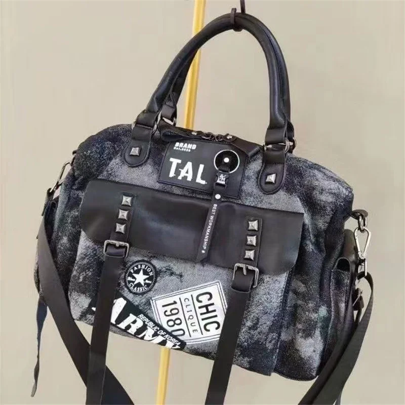 Personality Rivet Nylon Bag Women Handbag Large Capacity Travel Bags For Women Luxury Handbags Women Bags Designer Shoulder Bag
Personality Rivet Nylon Bag Women Handbag Large Capacity Travel Bags For Women Luxury Handbags Women Bags Designer Shoulder Bag