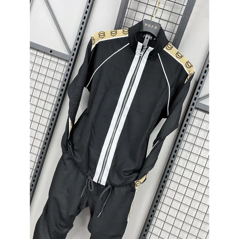 Spring spirit guy double Outfits 101050.00g set tide fast hand net red with coat social men and women set
Spring spirit guy double Outfits 101050.00g set tide fast hand net red with coat social men and women set