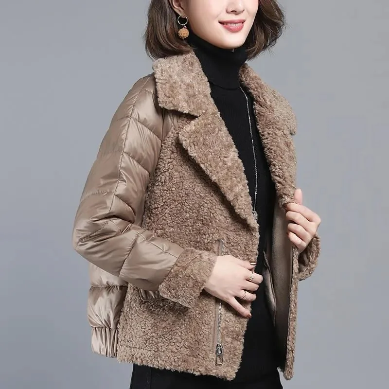 Lamb Wool Patchwork Down Cotton Short Jacket Female Thick Warm Slim Zipper Padded Parkas Elegant Winter Coat Clothes Women
Lamb Wool Patchwork Down Cotton Short Jacket Female Thick Warm Slim Zipper Padded Parkas Elegant Winter Coat Clothes Women