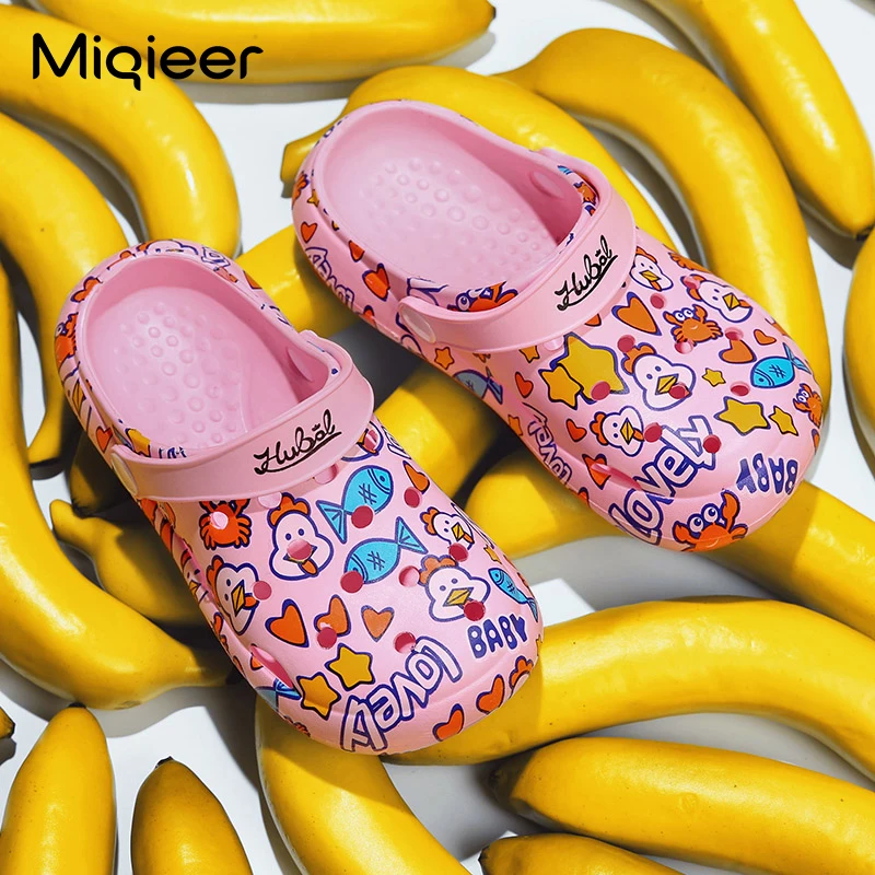 Summer Kids Clogs Slipper Garden Shoes Girls Boys Sandals Non Slip Children Cartoon Mules Cave Hole Beach Slippers Baby Shoes
Summer Kids Clogs Slipper Garden Shoes Girls Boys Sandals Non Slip Children Cartoon Mules Cave Hole Beach Slippers Baby Shoes