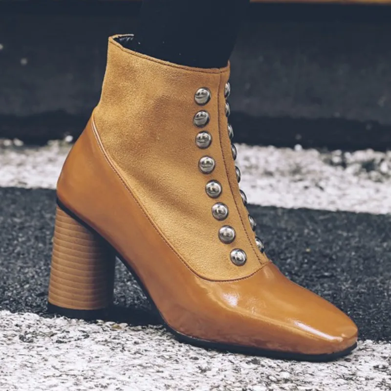 Fanyuan Vintage Square Toe Ankle Boots For Women Zipper High Heels Shoes Rivets Office Ladies Women Footwear Plus Size 32-48
Fanyuan Vintage Square Toe Ankle Boots For Women Zipper High Heels Shoes Rivets Office Ladies Women Footwear Plus Size 32-48
