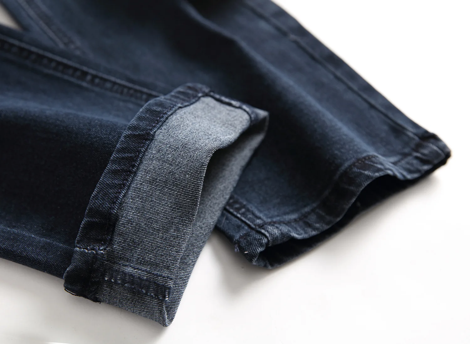 Contrast Color Mens Jeans Gradient Frayed Holes Denim Pants for Men Casual Slim Fit Male Hip Hop Pencil Jean Los Hombres Jeans
Contrast Color Mens Jeans Gradient Frayed Holes Denim Pants for Men Casual Slim Fit Male Hip Hop Pencil Jean Los Hombres Jeans
