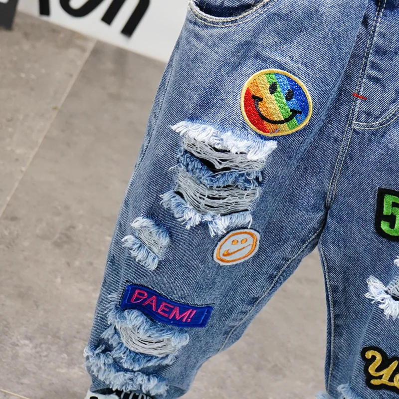 Children jeans 2020 New fashion broken hole kids jeans for Boys Spring Summer jeans for Boys Casual Loose Ripped Jeans 2-9Y
Children jeans 2020 New fashion broken hole kids jeans for Boys Spring Summer jeans for Boys Casual Loose Ripped Jeans 2-9Y