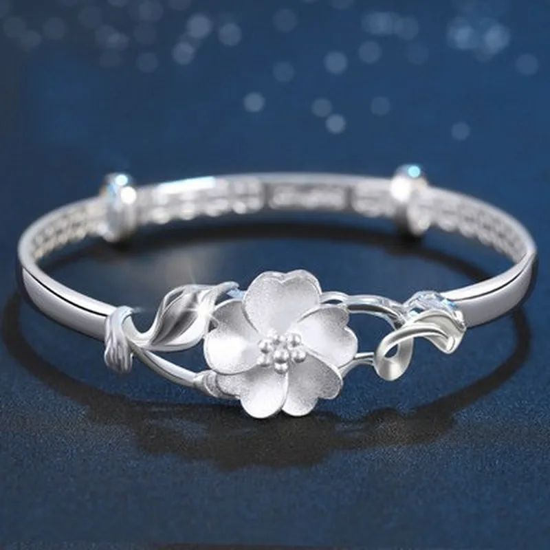 Vintage Elegant All-match Frosted Flower Hollow 925 Silver Ladies Vera Bracelet Party Gift Jewelry Wholesale
Vintage Elegant All-match Frosted Flower Hollow 925 Silver Ladies Vera Bracelet Party Gift Jewelry Wholesale