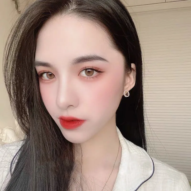 Hollow Smiling Face Sparkling Stud Earrings For Women Silver Color Mood Every Day Jewelry Wholesale
Hollow Smiling Face Sparkling Stud Earrings For Women Silver Color Mood Every Day Jewelry Wholesale