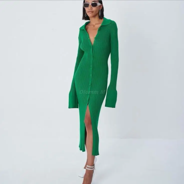 Women's 2022 autumn fashion women's new style long-sleeved V-neck long button flared sleeve sweater dress
Women's 2022 autumn fashion women's new style long-sleeved V-neck long button flared sleeve sweater dress