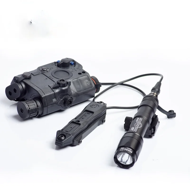 Famous Manufacturer Tactical Remote Dual Function Tail Pressure Switch Button PEQ15 16 DBAL-A2 Laser Airsoft Armas M600CM600
Famous Manufacturer Tactical Remote Dual Function Tail Pressure Switch Button PEQ15 16 DBAL-A2 Laser Airsoft Armas M600CM600