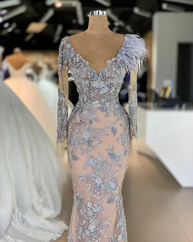 Charming Beaded Lace Mermaid Evening Dresses Deep V Neck Feather Long Sleeves Prom Gowns Floor Length Appliqued Formal Dress
Charming Beaded Lace Mermaid Evening Dresses Deep V Neck Feather Long Sleeves Prom Gowns Floor Length Appliqued Formal Dress