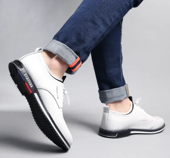Men's shoes spring and summer new style leisure hollow out leather shoes true leather shoes male Han version sports leisure tide
Men's shoes spring and summer new style leisure hollow out leather shoes true leather shoes male Han version sports leisure tide