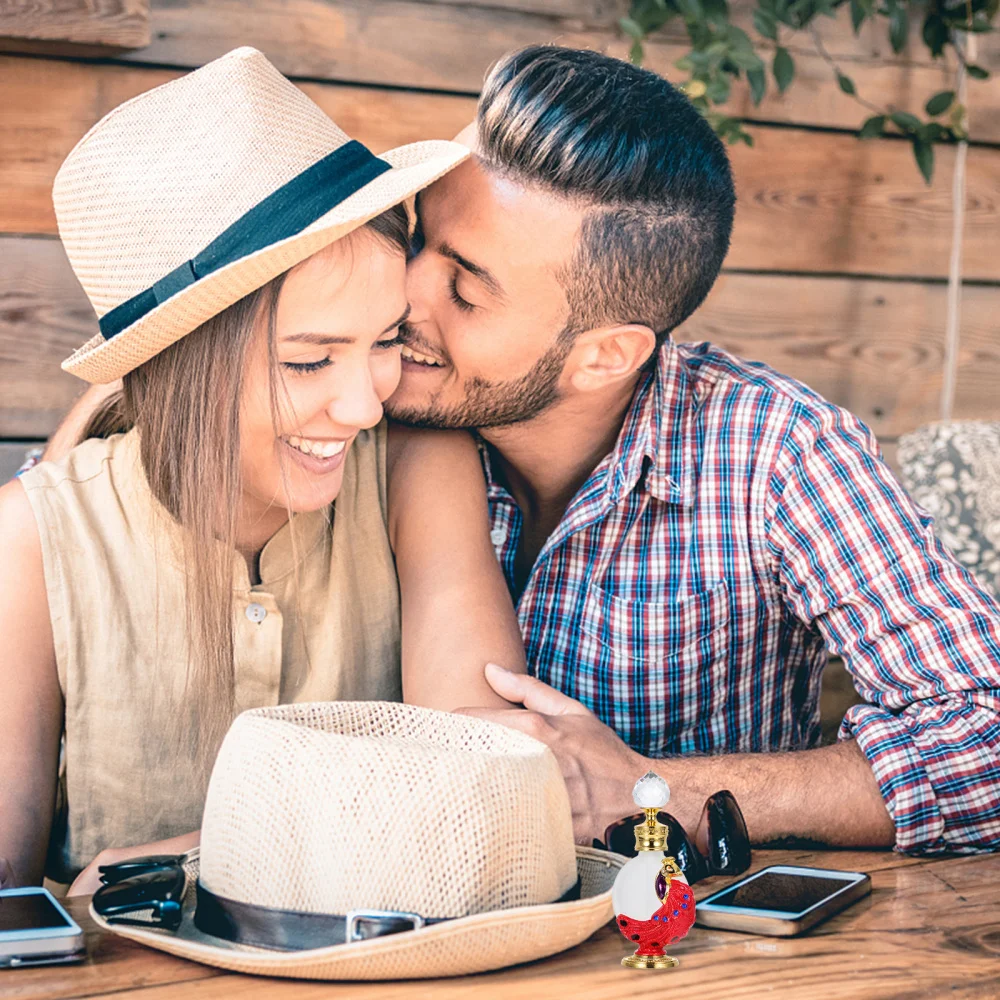 1Pc Design Perfume Bottle Creative Essential Oil Bottle Liquid Holder
1Pc Design Perfume Bottle Creative Essential Oil Bottle Liquid Holder